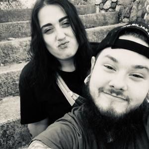 Meet your Posher, Dakota